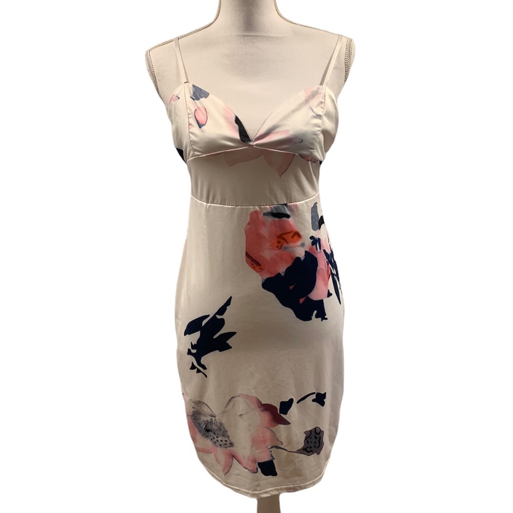 White Floral Dress size Medium